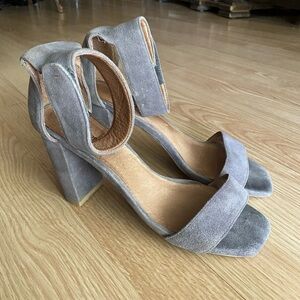 Jeffrey Campbell Holvey Gray Suede Block Strap Heels Women’s 9